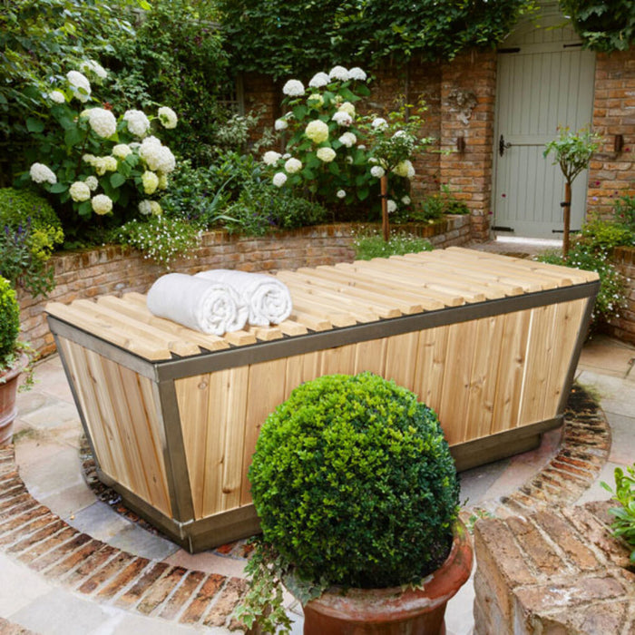 The Polar Plunge Tub